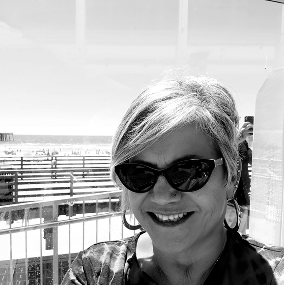 Meet your Posher, Sonia - Picture 1 of 1